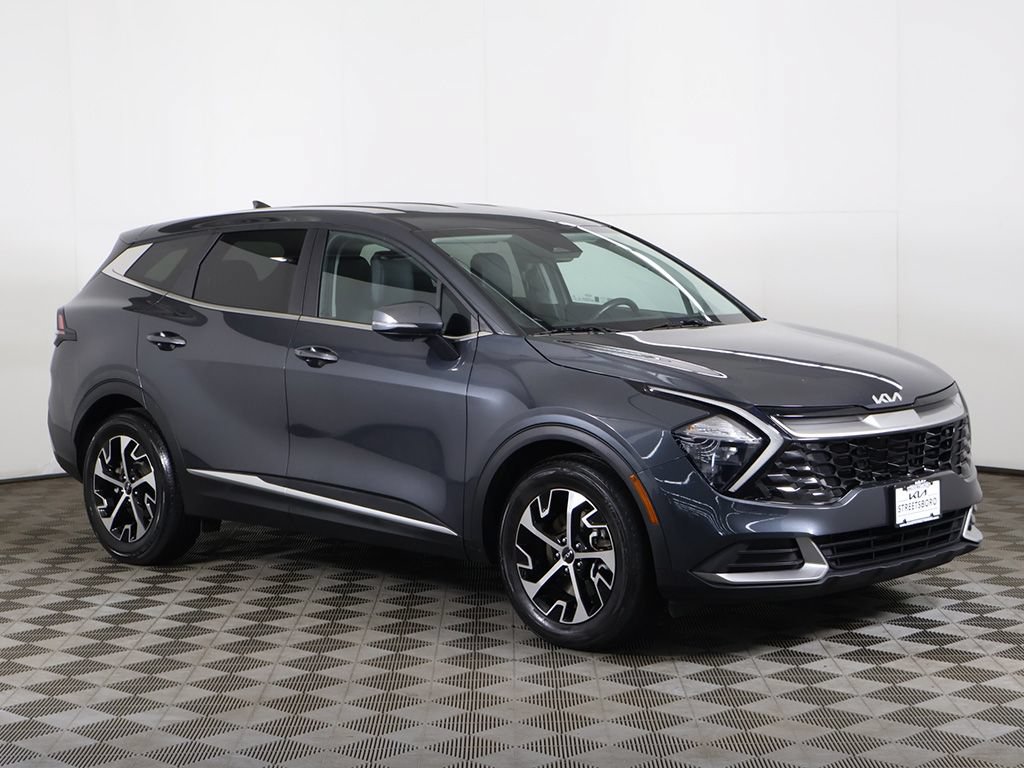 Used 2023 Kia Sportage EX FWD image 2