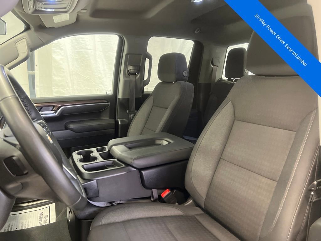 Used 2025 Chevrolet Silverado 1500 LT AWD/4WD image 19