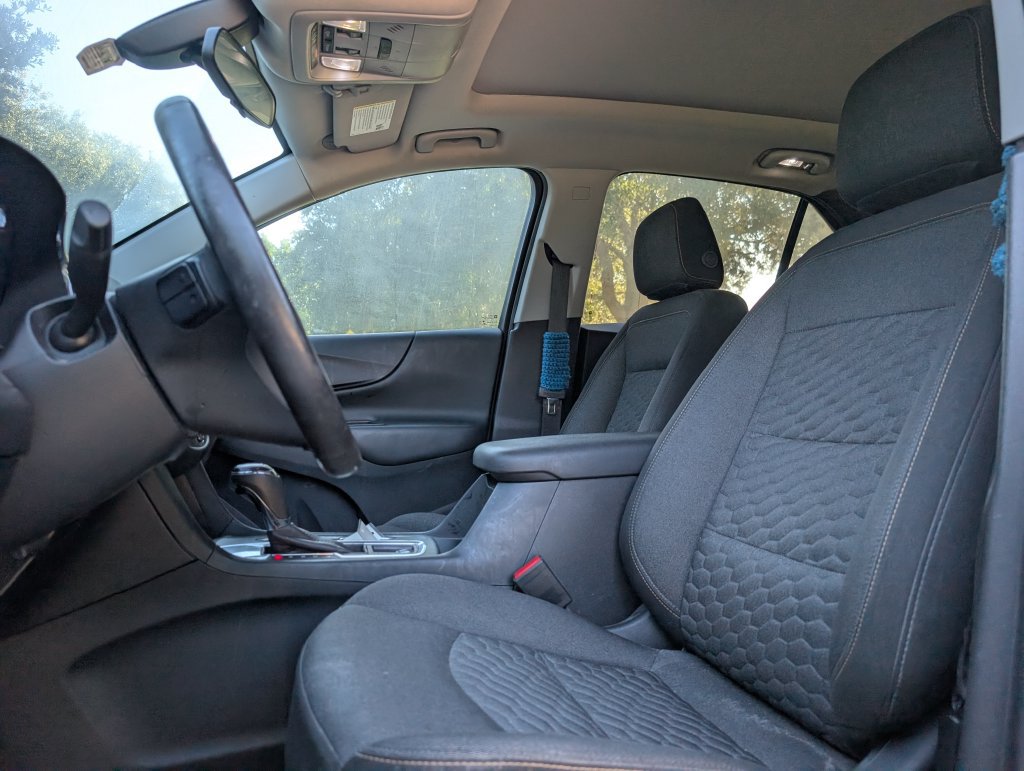 Used 2018 Chevrolet Equinox LT w/ Sun & Infotainment Package FWD image 15