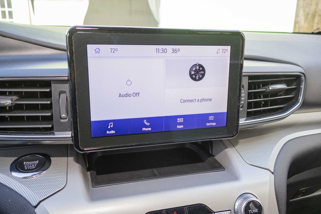 Used 2022 Ford Explorer XLT w/ Equipment Group 202A image 20