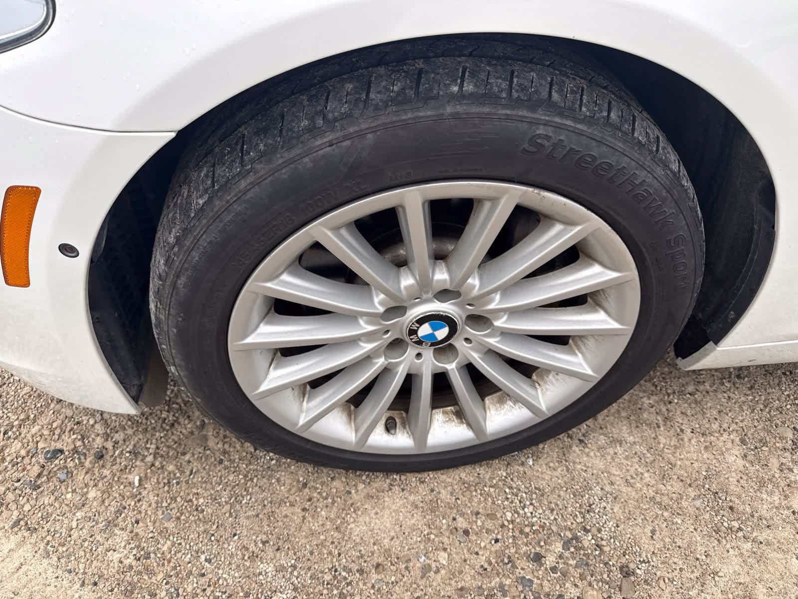Used 2013 BMW 535i xDrive Sedan AWD/4WD image 5