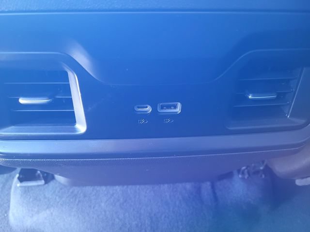 Used 2023 Chevrolet Silverado 1500 LT AWD/4WD image 13