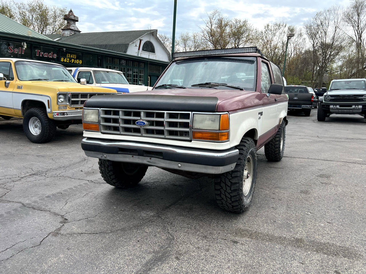 Used 1989 Ford Bronco II 4WD image 2