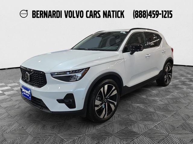 Certified 2024 Volvo XC40 B5 Plus w/ Protection Package Premier AWD/4WD image 1