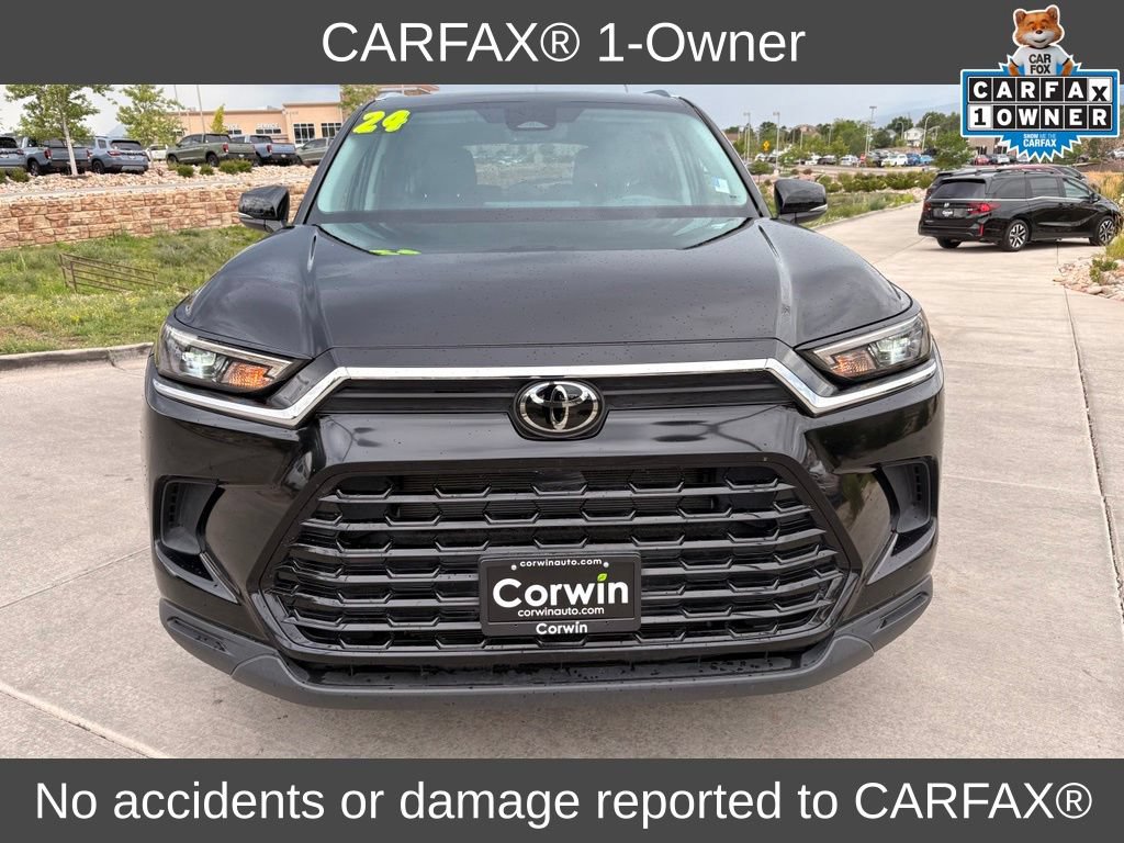 Used 2025 Toyota Grand Highlander AWD image 2