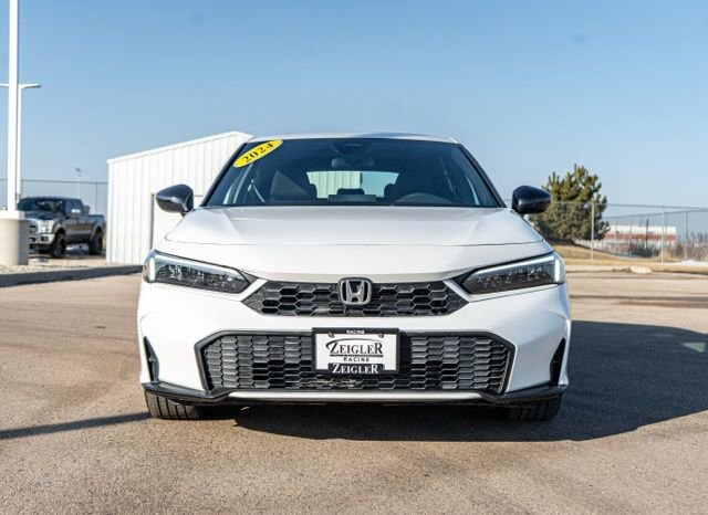 Used 2025 Honda Civic Sport image 2