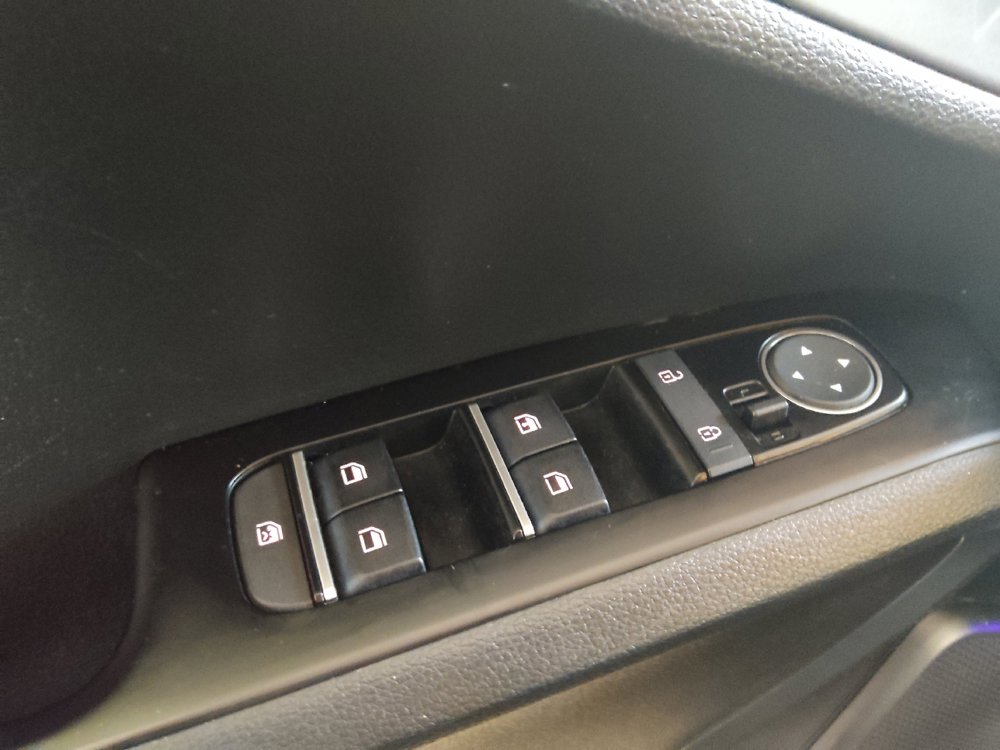 Used 2022 Kia Soul S FWD image 27