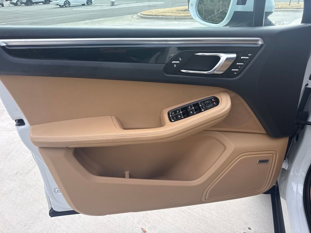 Used 2018 Porsche Macan image 21