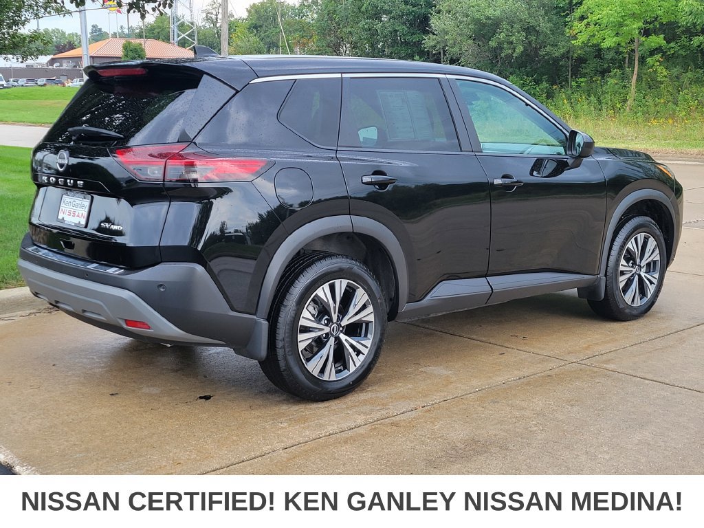 Certified 2023 Nissan Rogue SV AWD/4WD image 3