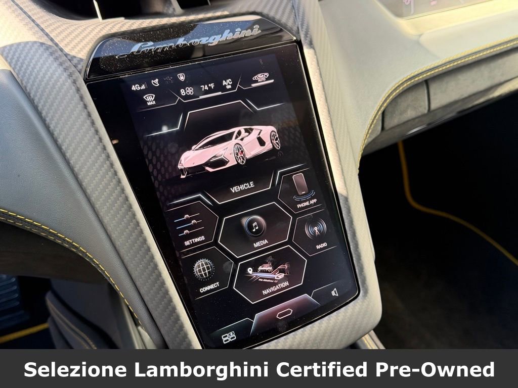 Used 2025 Lamborghini Revuelto image 40