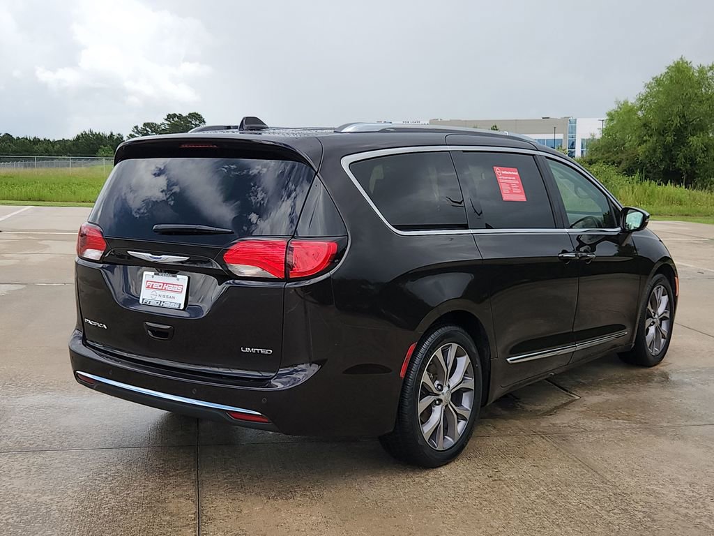 Used 2019 Chrysler Pacifica Limited FWD image 5
