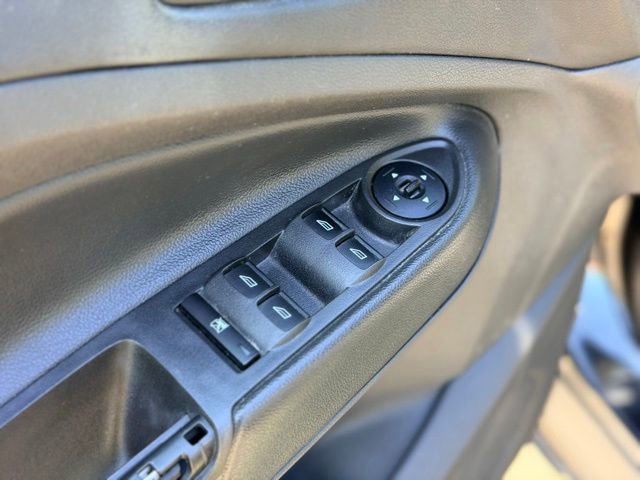 Used 2015 Ford Escape SE AWD/4WD image 17