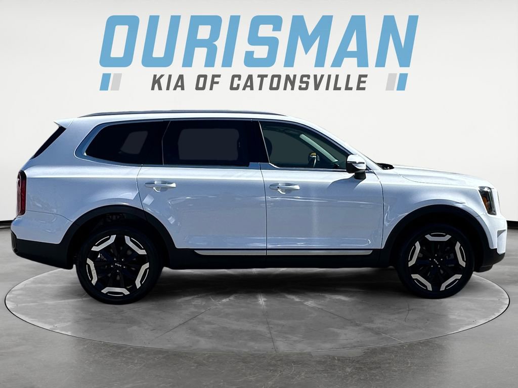 Used 2025 Kia Telluride S image 7