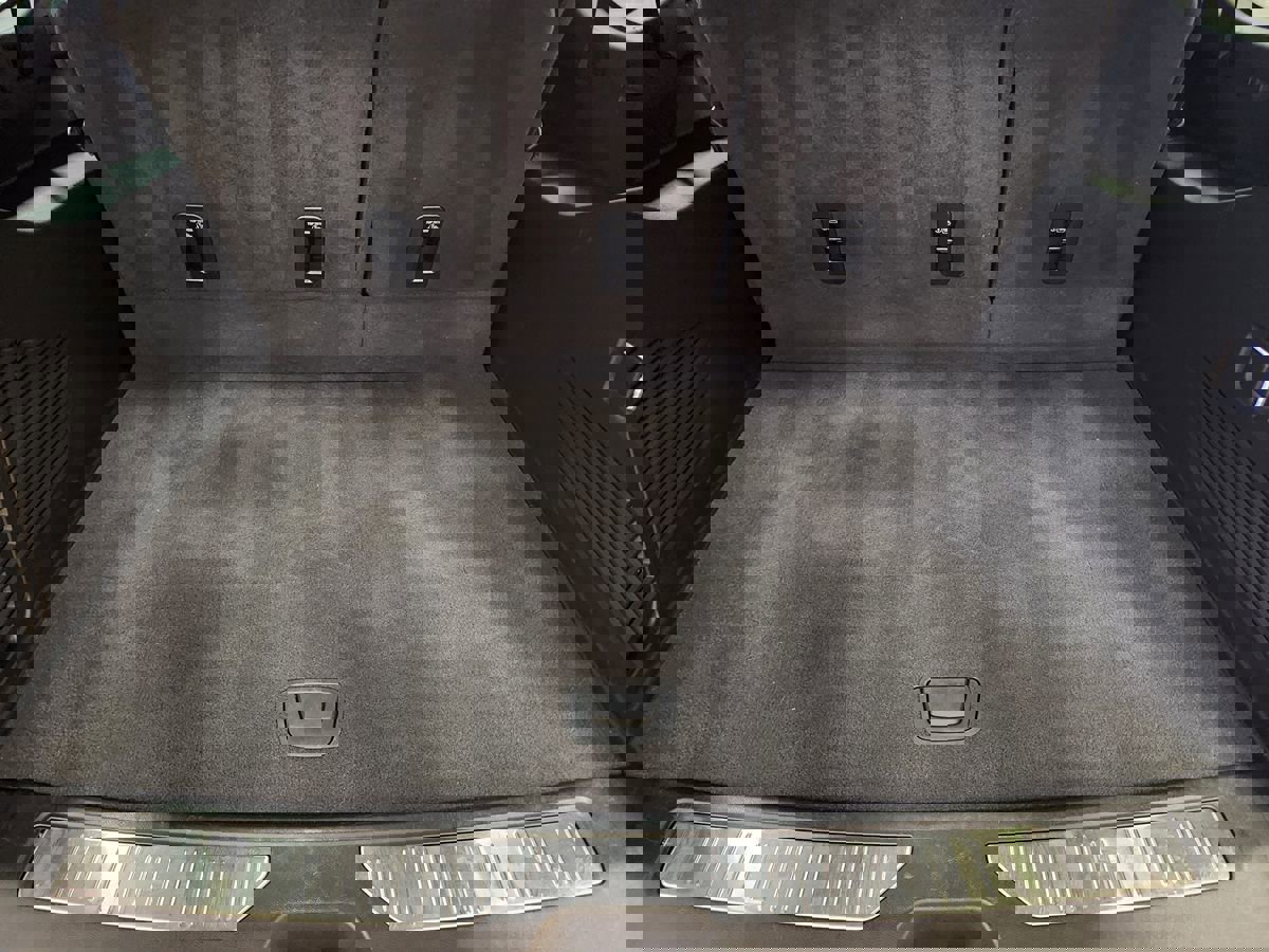 Used 2023 GMC Yukon XL AT4 w/ AT4 Premium Package image 54