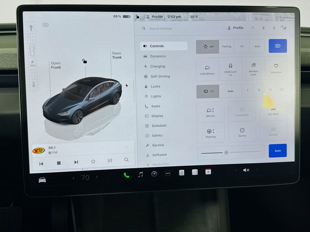 Used 2025 Tesla Model 3 Long Range AWD/4WD image 21