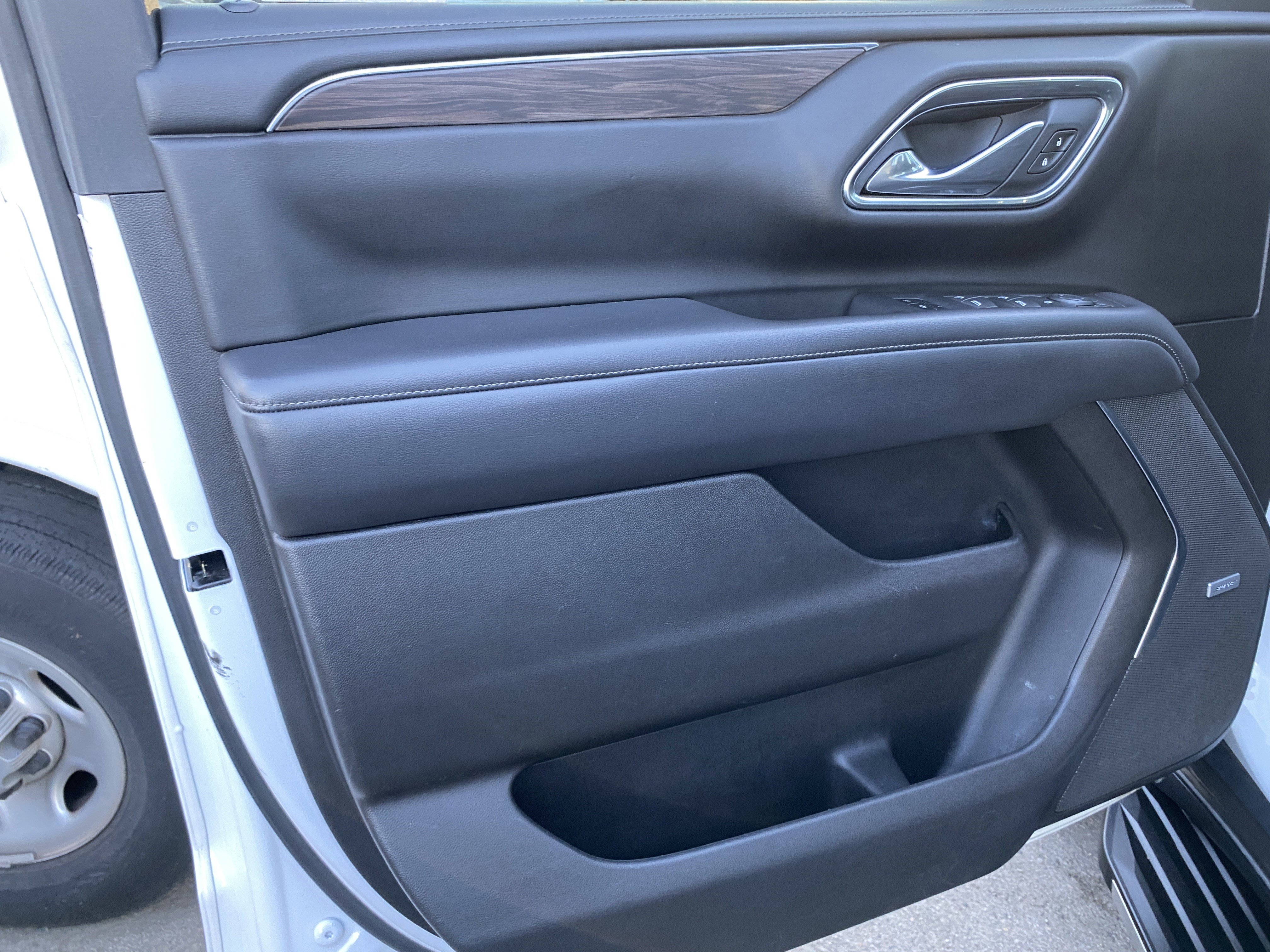 Used 2021 Chevrolet Tahoe LT image 15