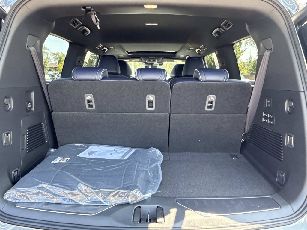New 2027 INFINITI QX80 Sensory w/ Sport Exterior Package AWD/4WD image 22