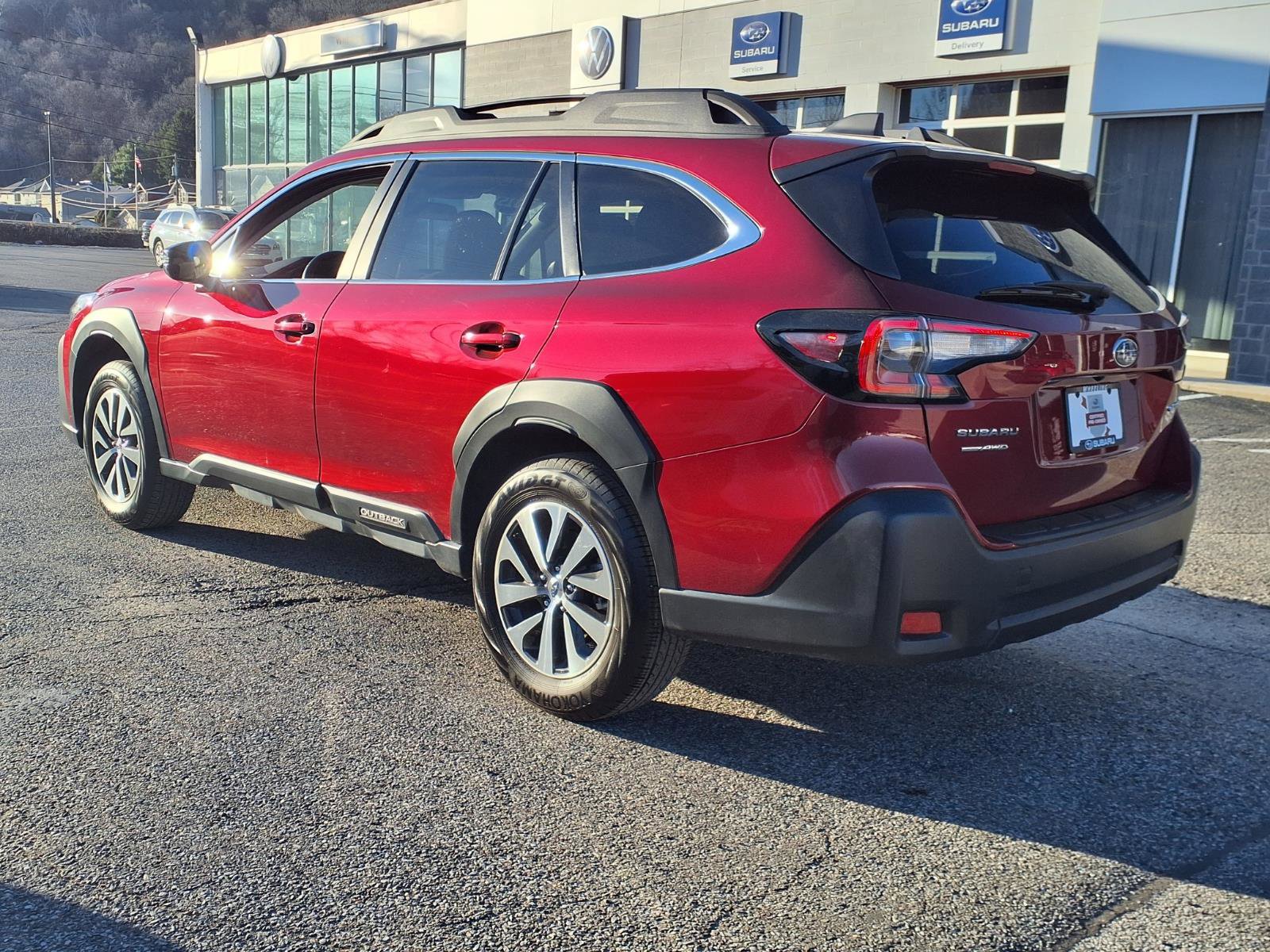 Certified 2025 Subaru Outback Premium image 4