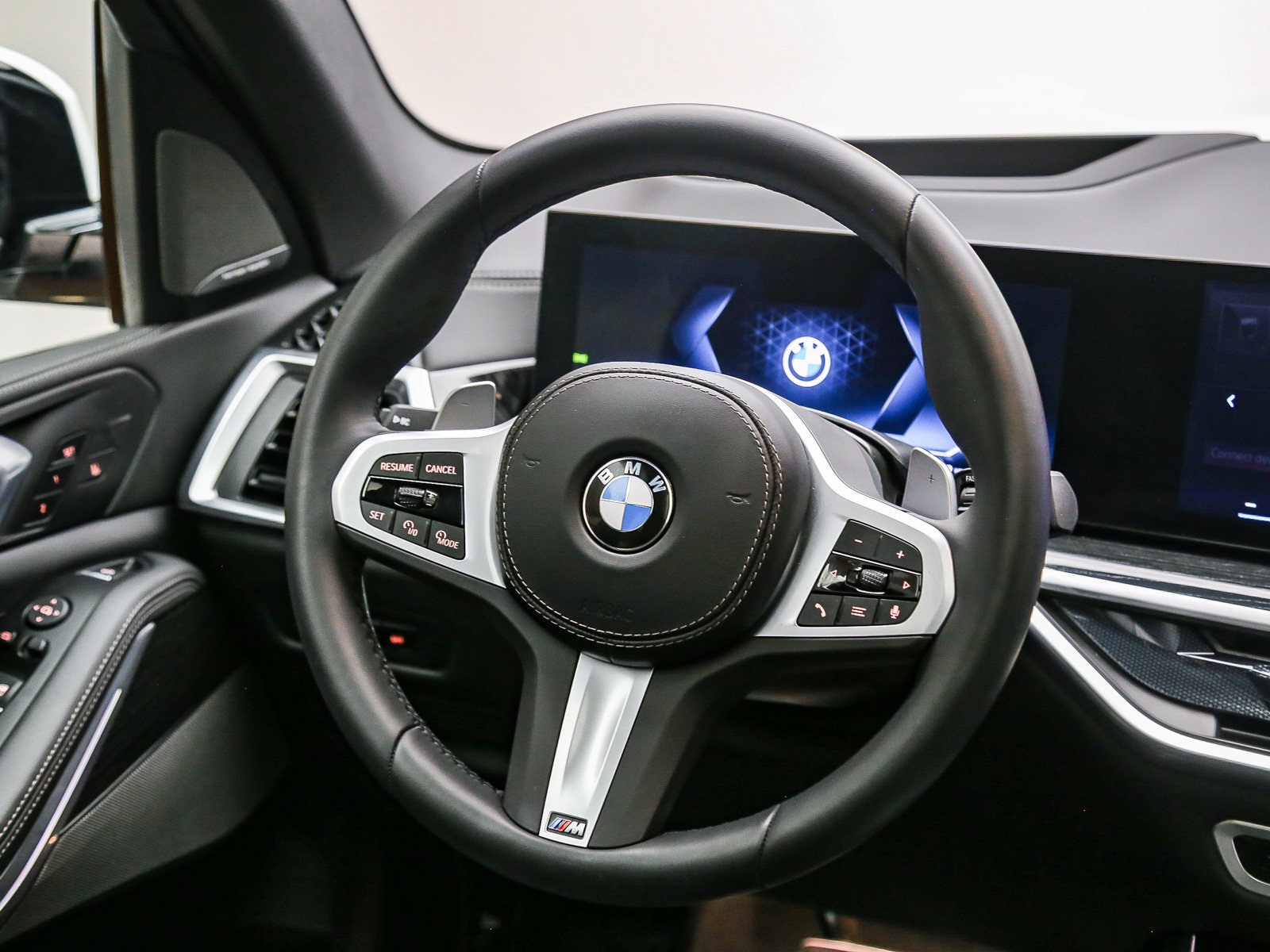 Used 2026 BMW X5 sDrive40i w/ M Sport Package RWD image 16