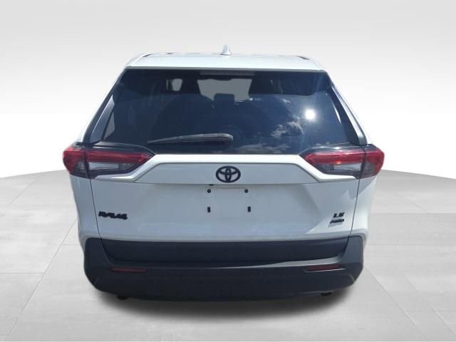 Used 2023 Toyota RAV4 LE image 8