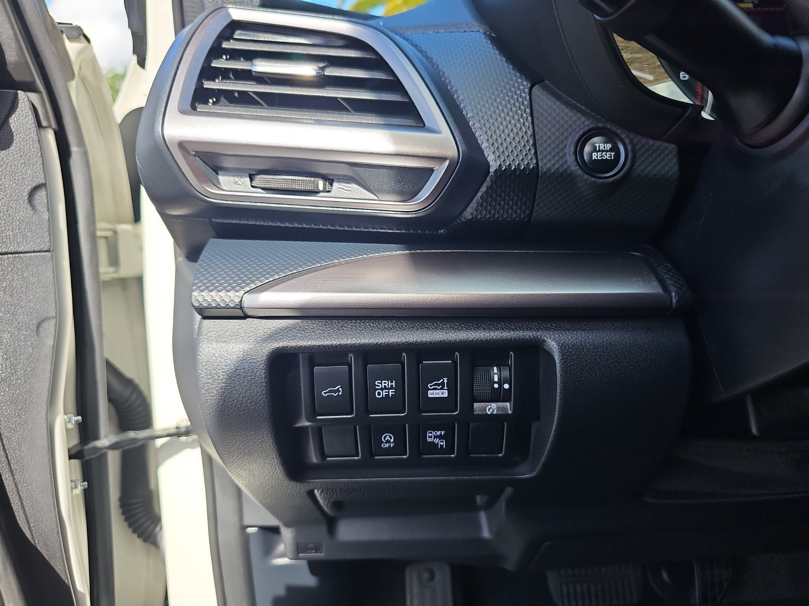 Certified 2024 Subaru Forester Premium AWD/4WD image 27