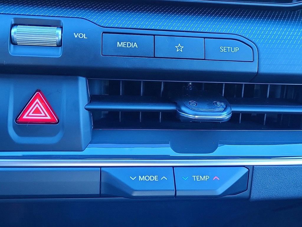 New 2025 Kia K4 GT-Line image 28