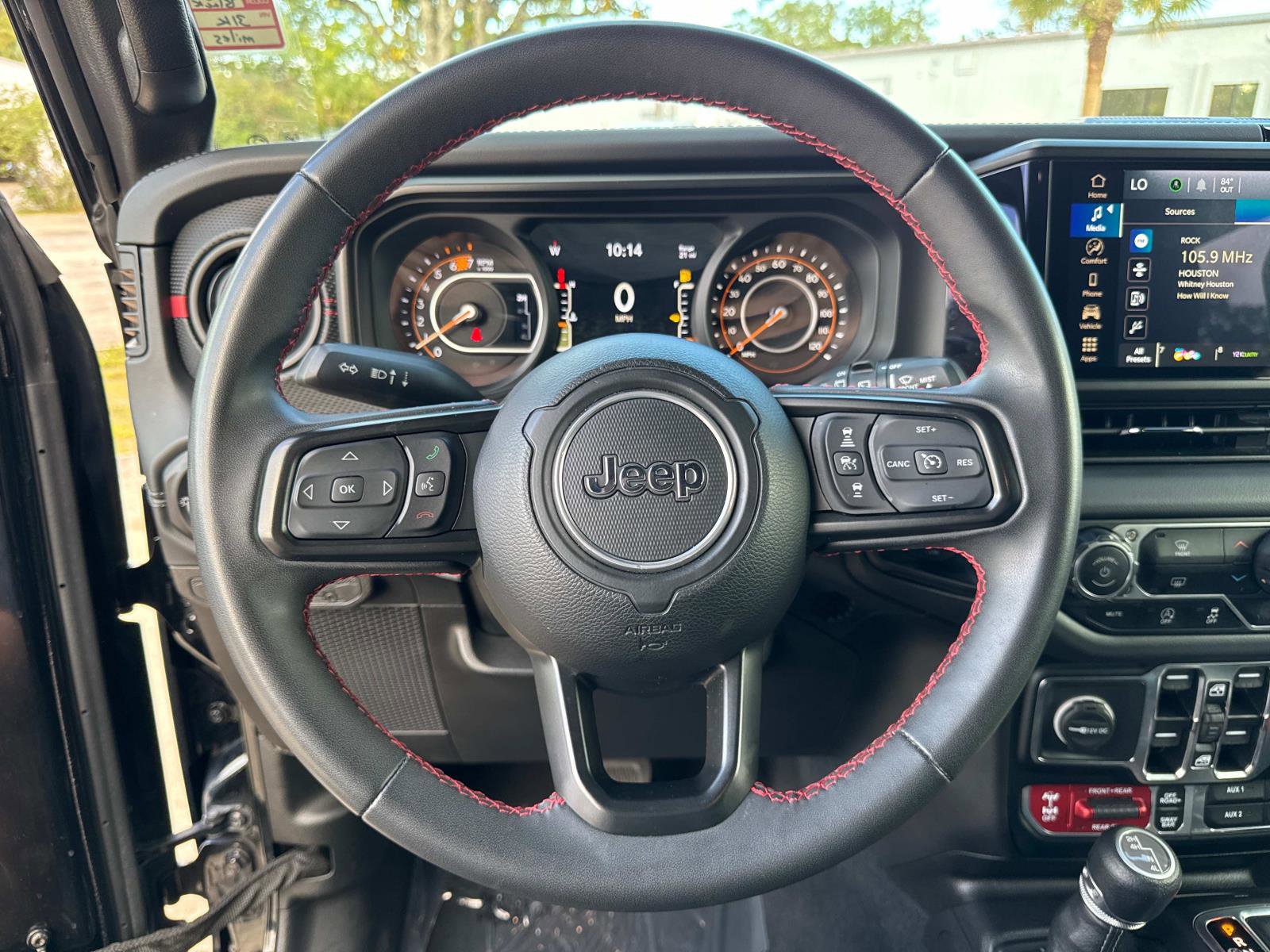 Certified 2024 Jeep Wrangler Unlimited Rubicon image 28