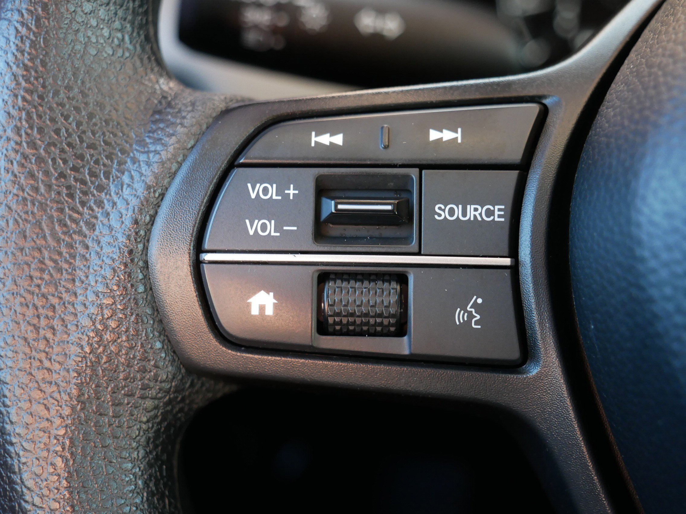 Used 2024 Honda HR-V LX image 28