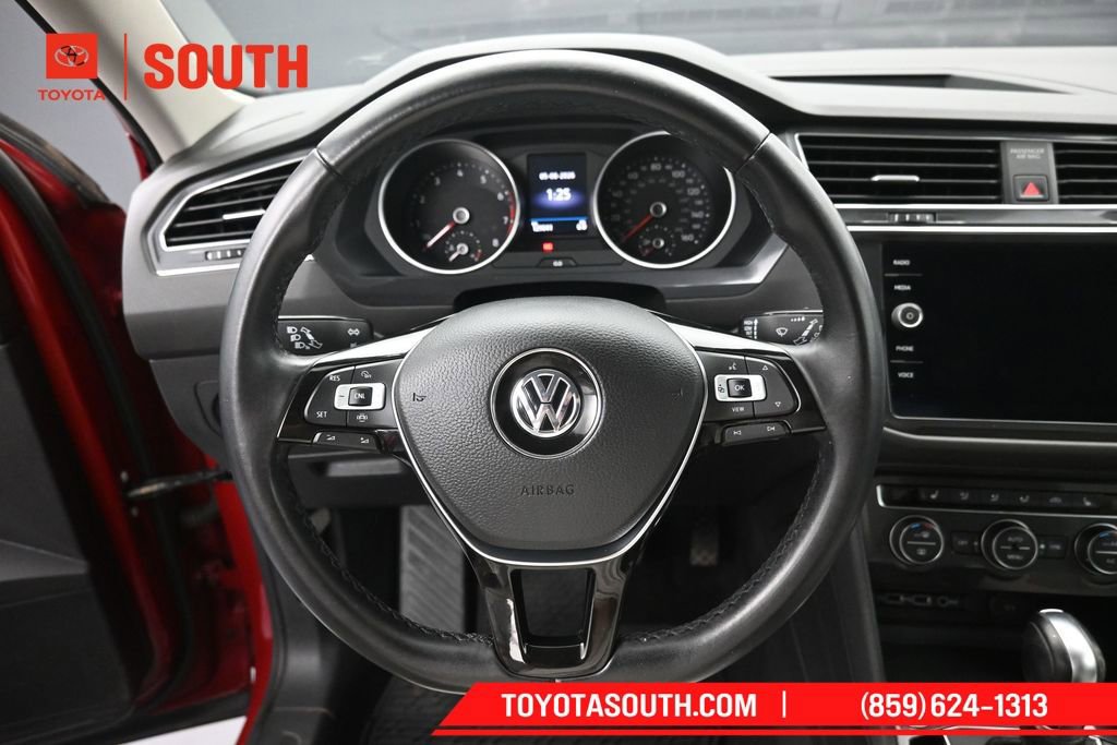 Used 2019 Volkswagen Tiguan SE AWD/4WD image 23