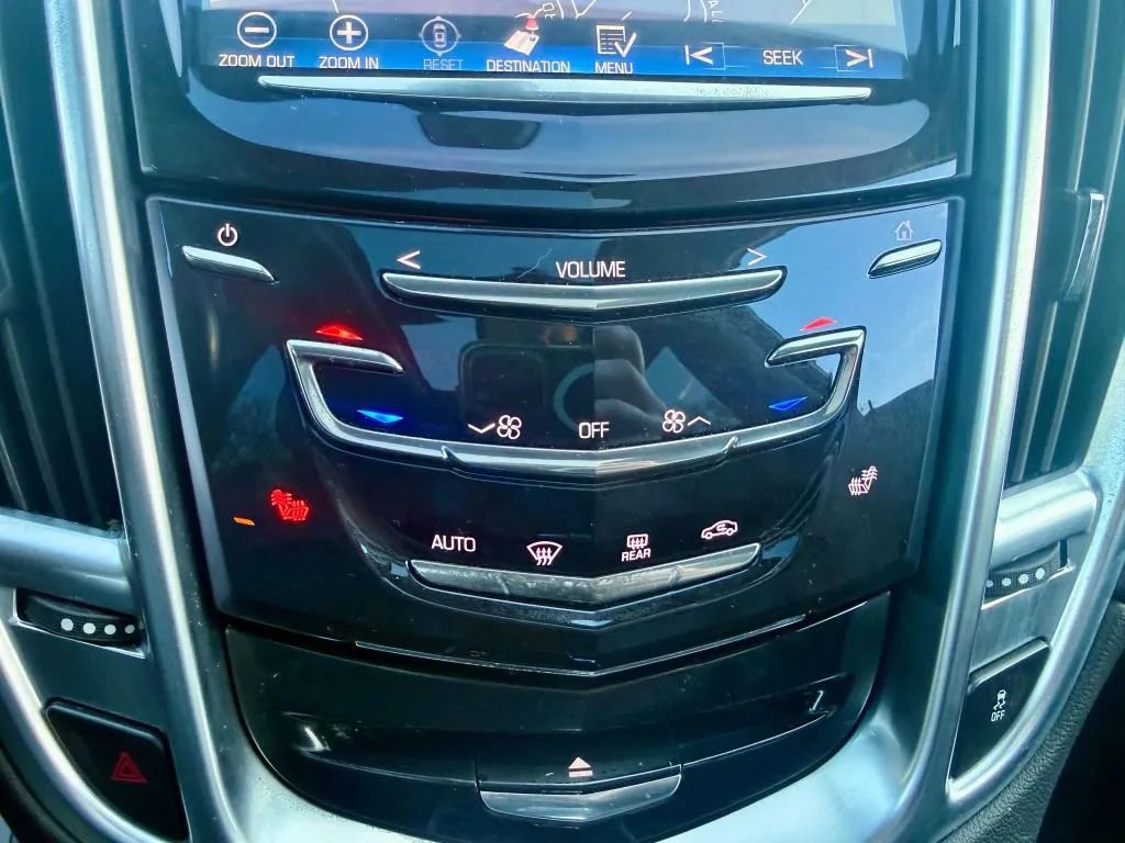 Used 2016 Cadillac SRX Luxury image 20