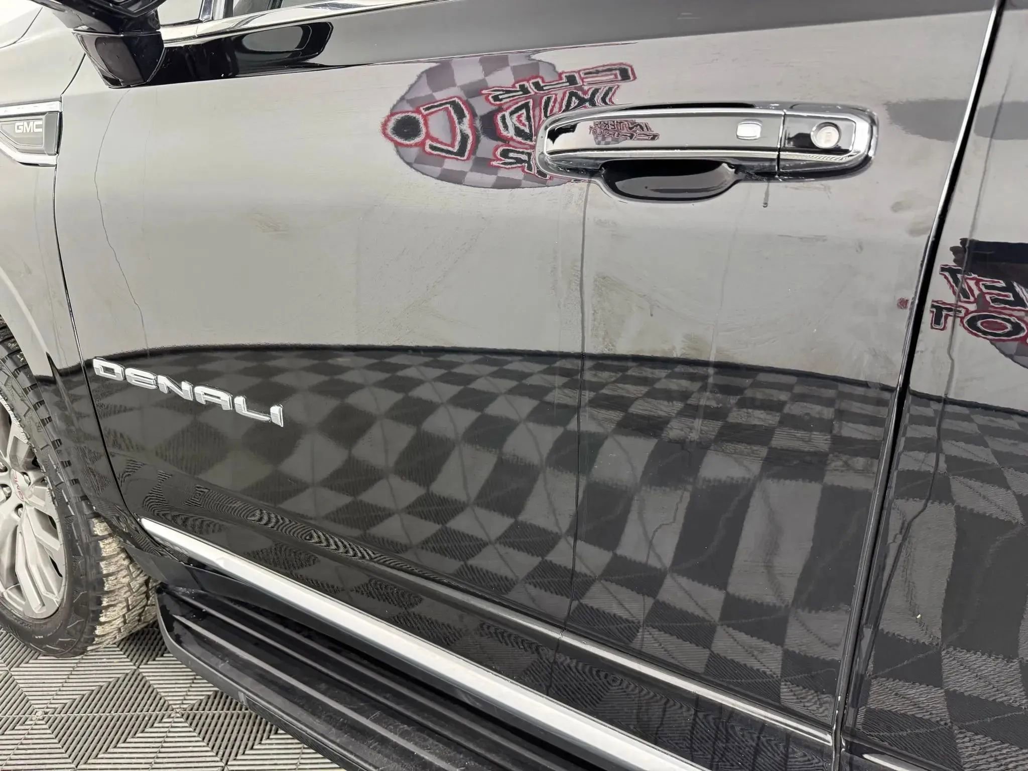 Used 2021 GMC Yukon XL Denali w/ Advanced Technology Package image 29