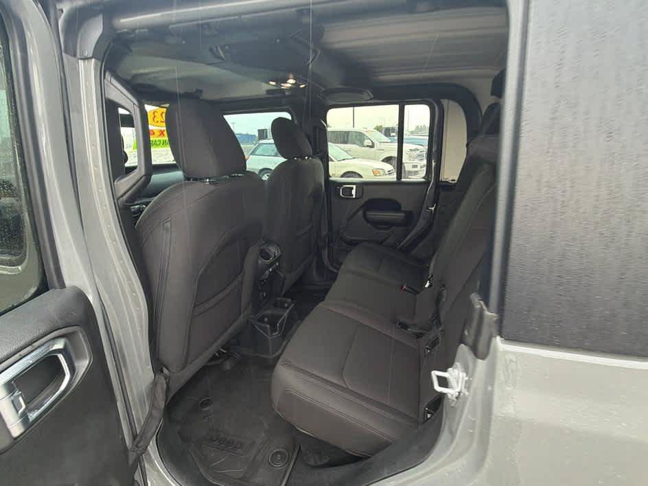 Used 2023 Jeep Gladiator Sport AWD/4WD image 21