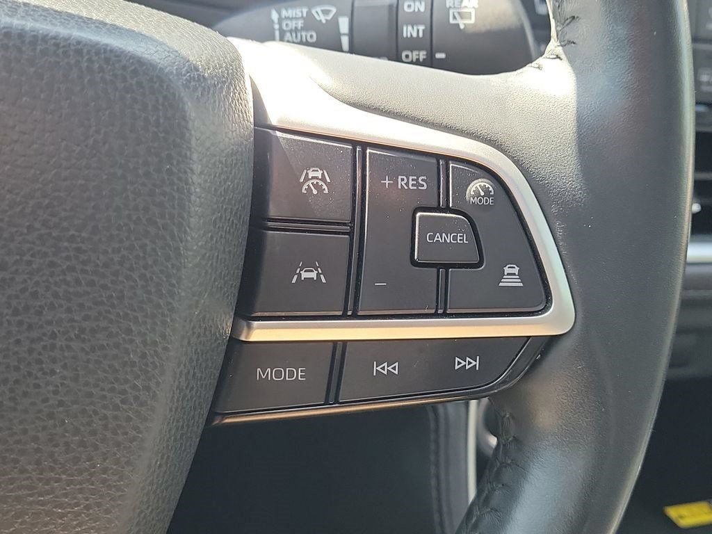 Certified 2024 Toyota Grand Highlander FWD image 10