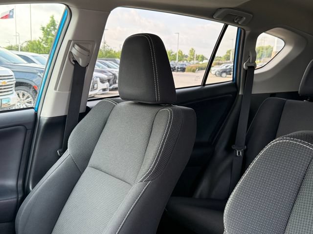 Used 2018 Toyota RAV4 XLE w/ Plus Extra Value Package FWD image 9
