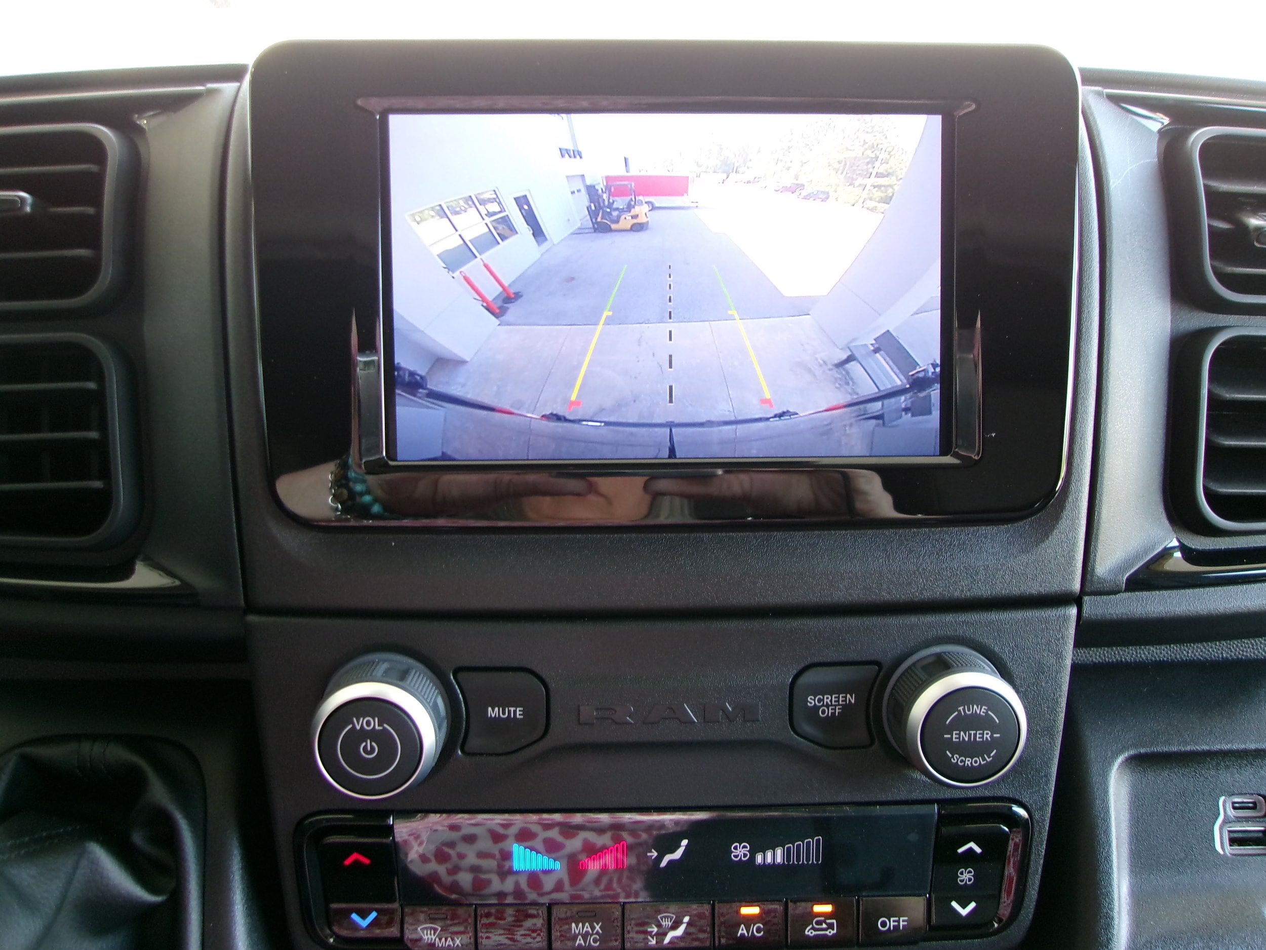 New 2026 RAM ProMaster 2500 FWD image 16