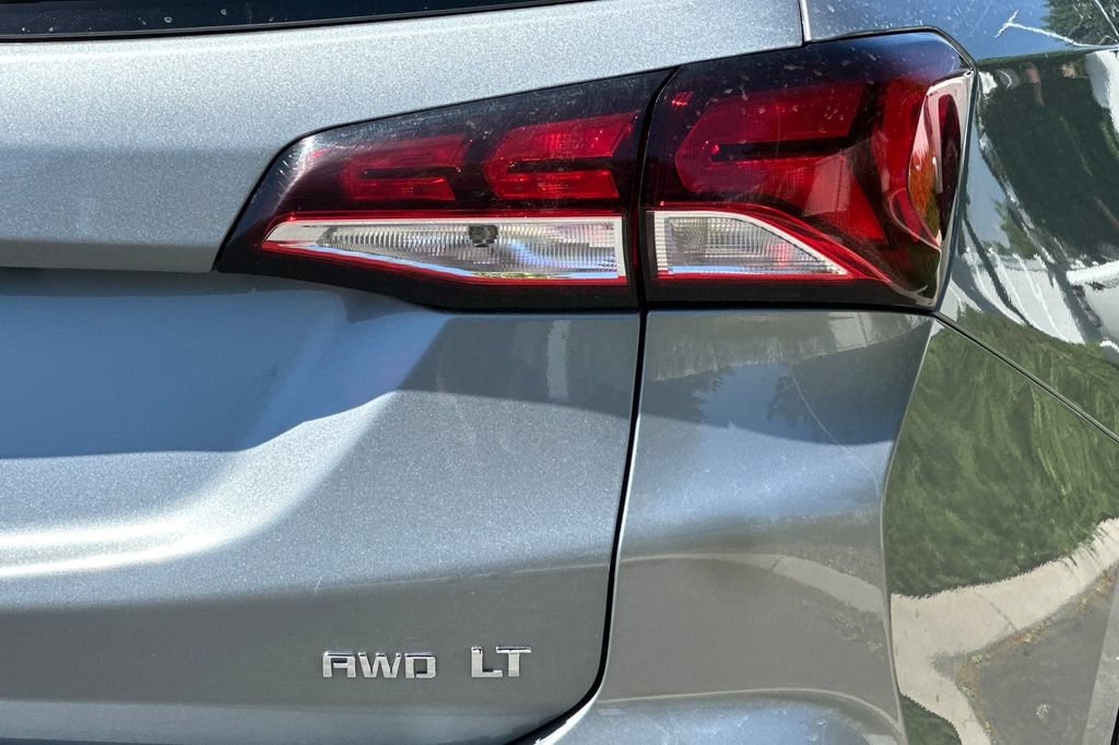 Used 2024 Chevrolet Equinox LT AWD/4WD image 25