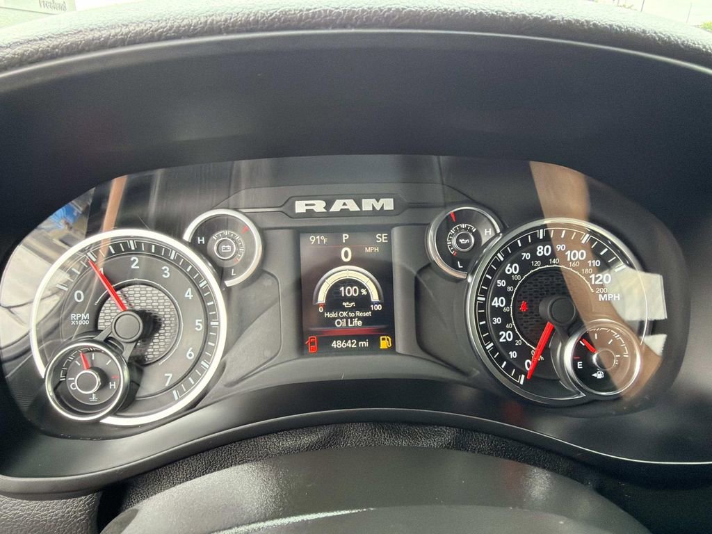 Used 2024 RAM 2500 Tradesman w/ Chrome Appearance Group AWD/4WD image 28