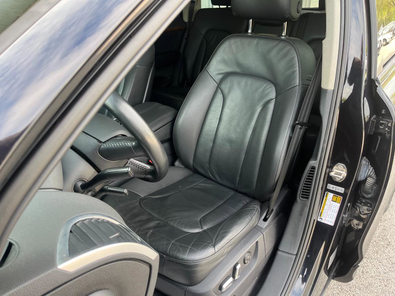 Used 2015 Audi Q7 TDI Premium Plus w/ Premium Plus Package AWD/4WD image 13