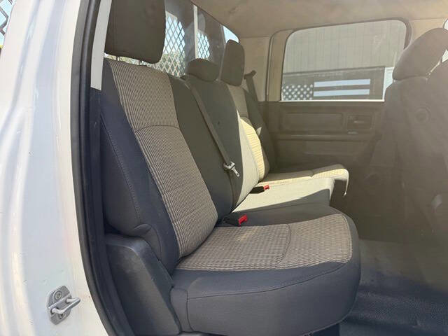 Used 2012 RAM 3500 ST w/ ST Decor Group AWD/4WD image 33