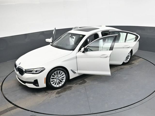 Used 2023 BMW 530i w/ Convenience Package image 41