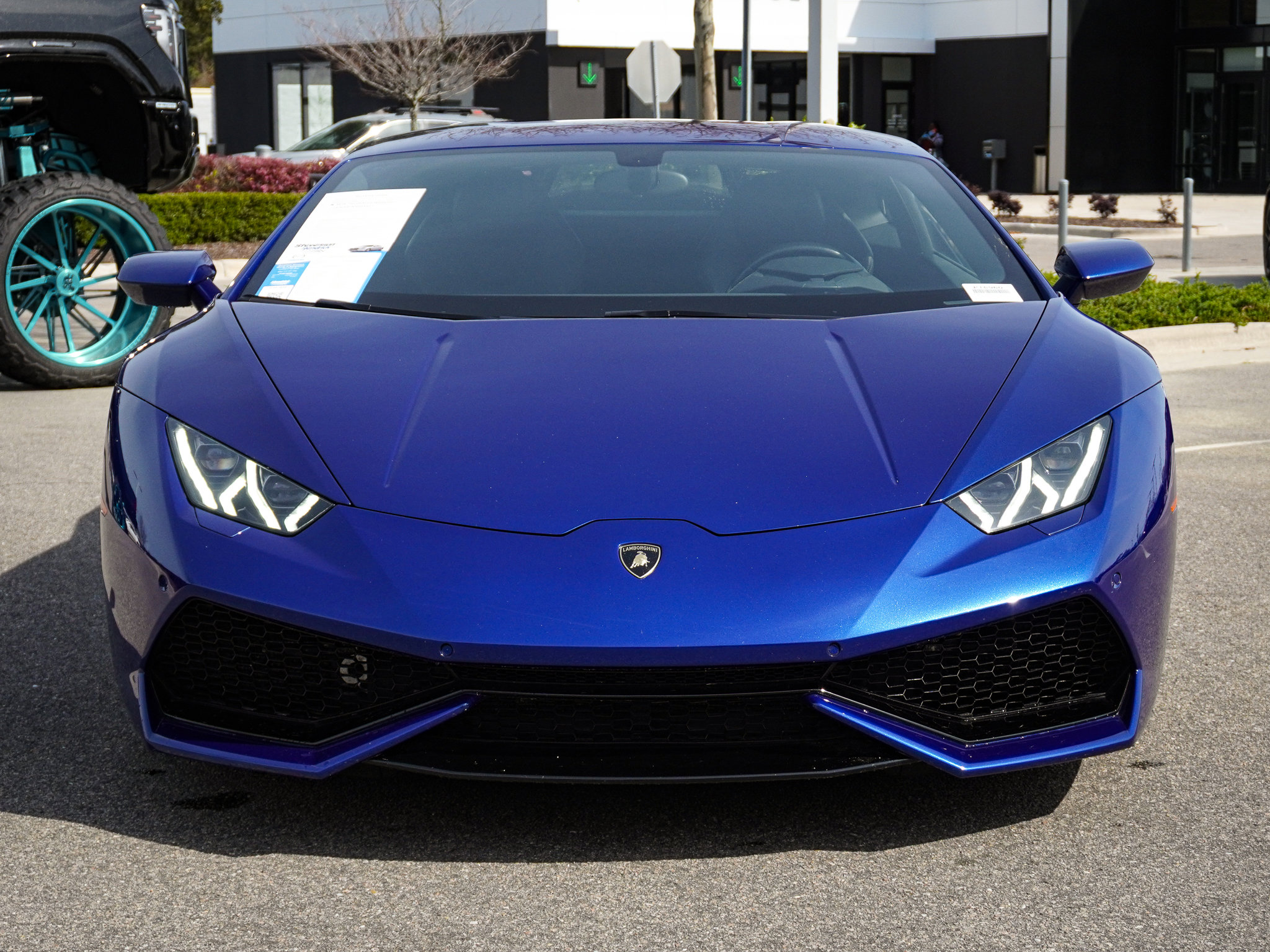 Used 2017 Lamborghini Huracan LP 610-4 image 3