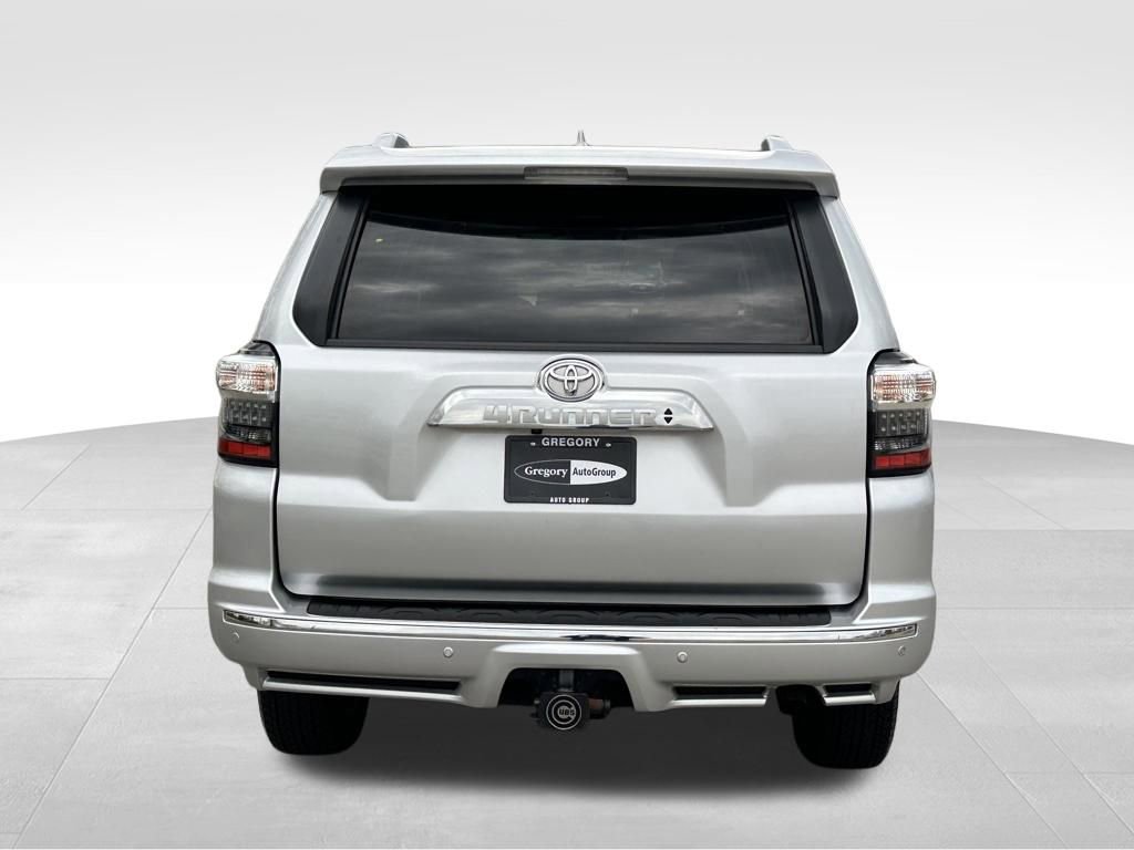 Used 2023 Toyota 4Runner Limited AWD/4WD image 9