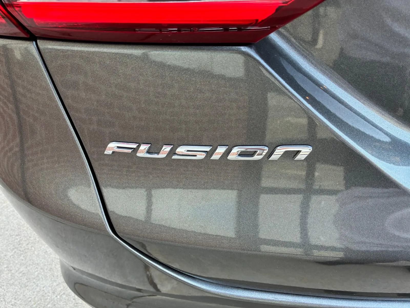 Used 2017 Ford Fusion Platinum AWD/4WD image 17