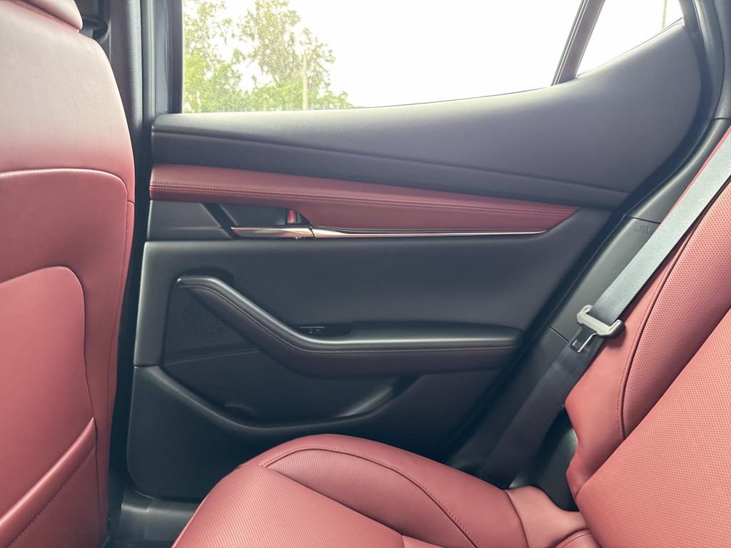 New 2026 MAZDA MAZDA3 2.5 S Hatchback w/ Premium Pkg FWD image 16