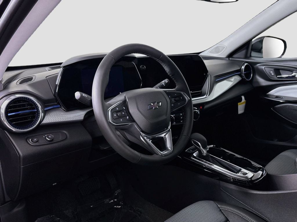 New 2026 Chevrolet Trax LT w/ Driver Confidence Package FWD image 9