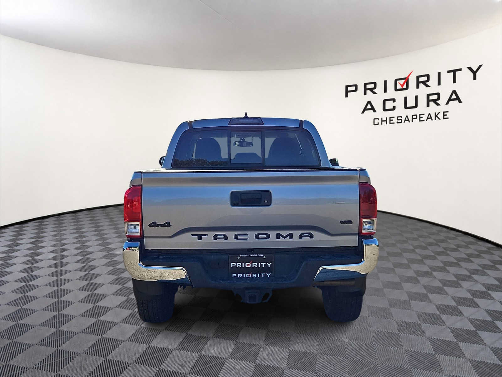 Used 2017 Toyota Tacoma SR5 w/ Tow Package AWD/4WD image 5