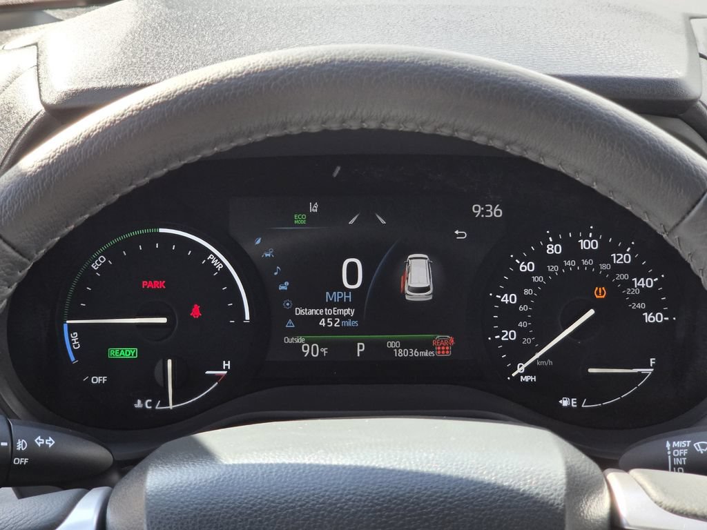Used 2025 Toyota Sienna XLE FWD image 16