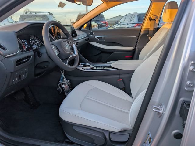 Used 2023 Hyundai Sonata SE image 13