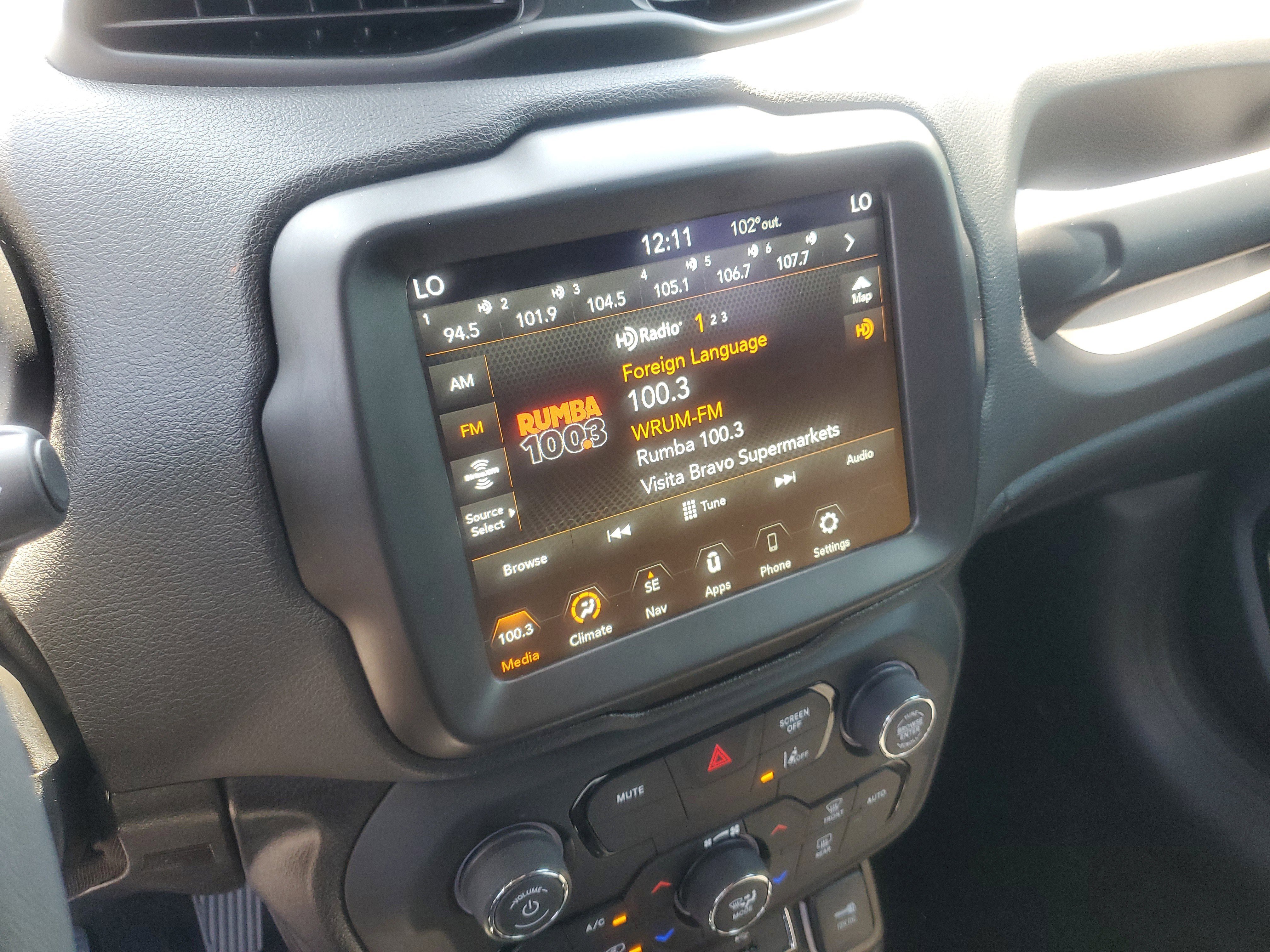 Used 2022 Jeep Renegade Altitude AWD/4WD image 18
