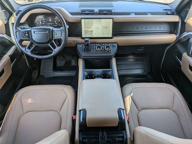 Used 2025 Land Rover Defender 110 X-Dynamic SE AWD/4WD image 16